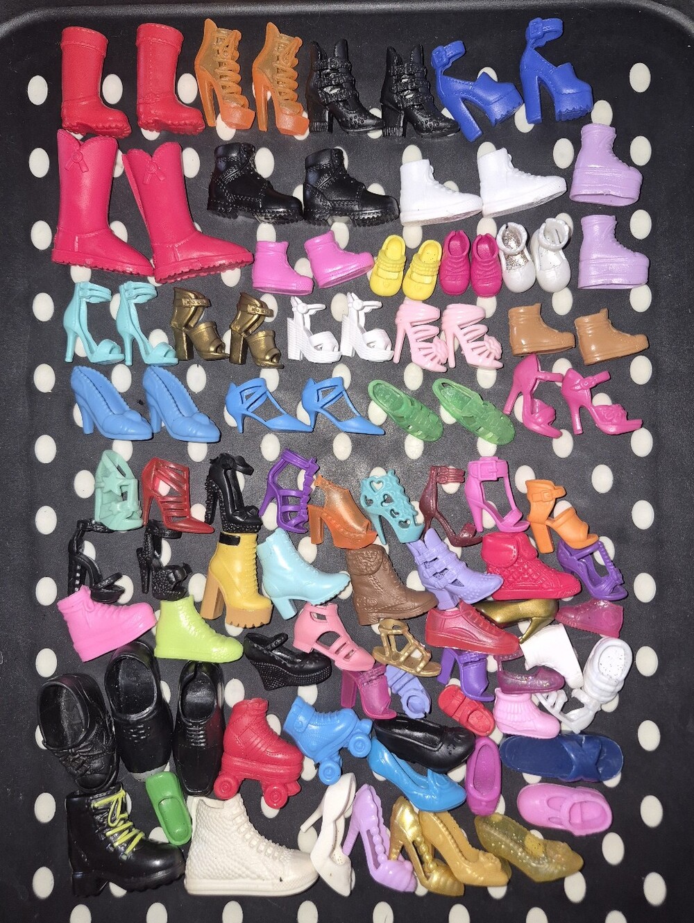 Barbie & Friends Shoe Lot